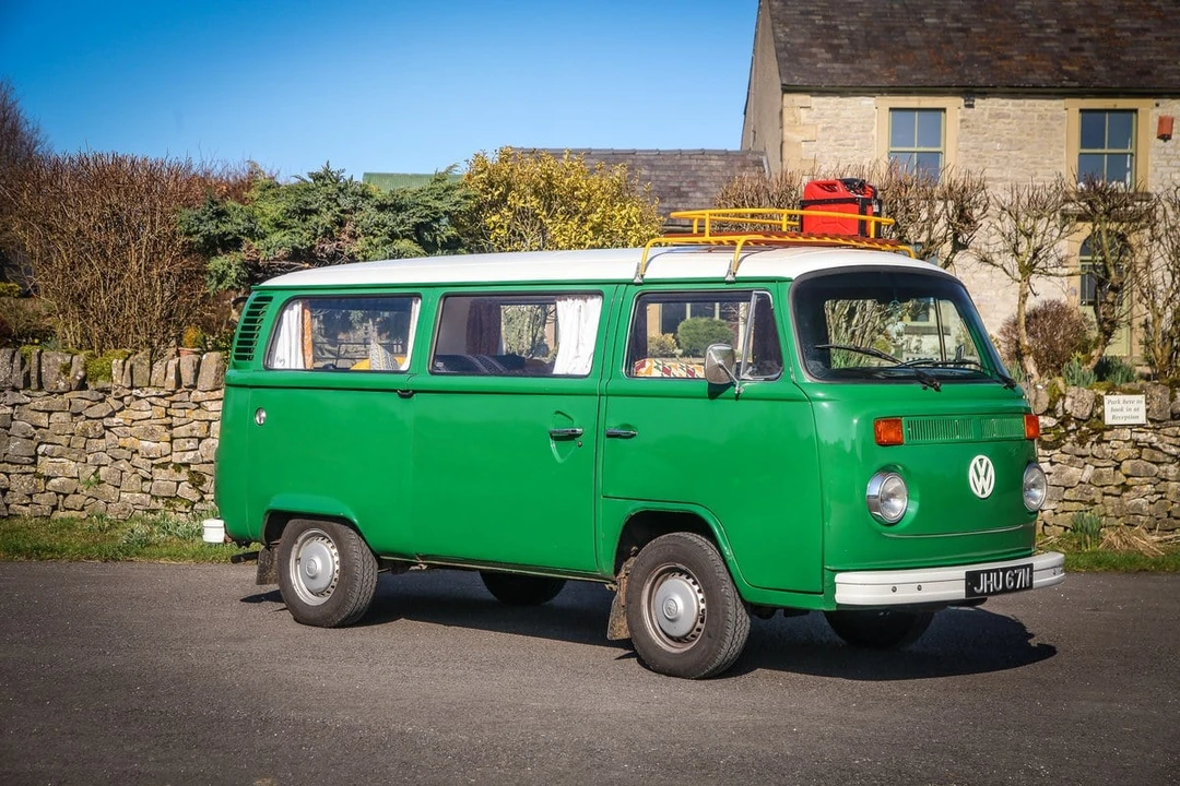 1975 Volkswagen Type 2 - Image 2 of 30