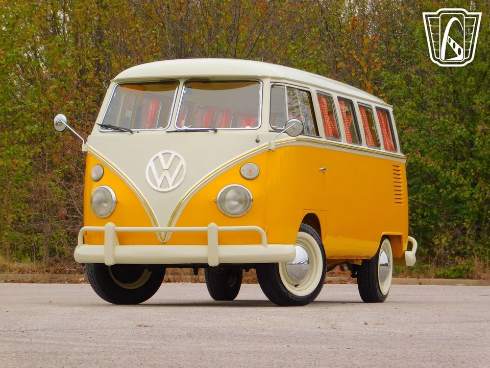 1975 Volkswagen Type 2 - Image 5 of 12