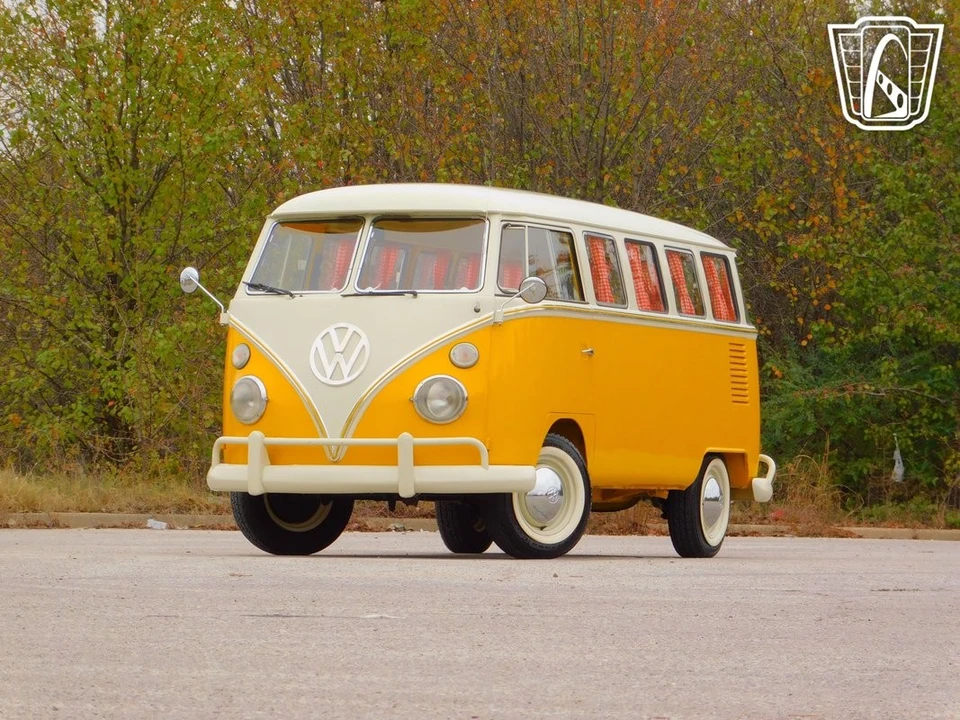 1975 Volkswagen Type 2 - Image 6 of 12