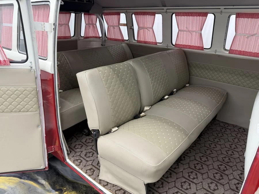 1975 Volkswagen Bay-Window Bus - Image 23 of 28