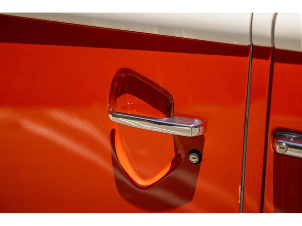 1975 Volkswagen Bay-Window Bus - Image 21 of 31