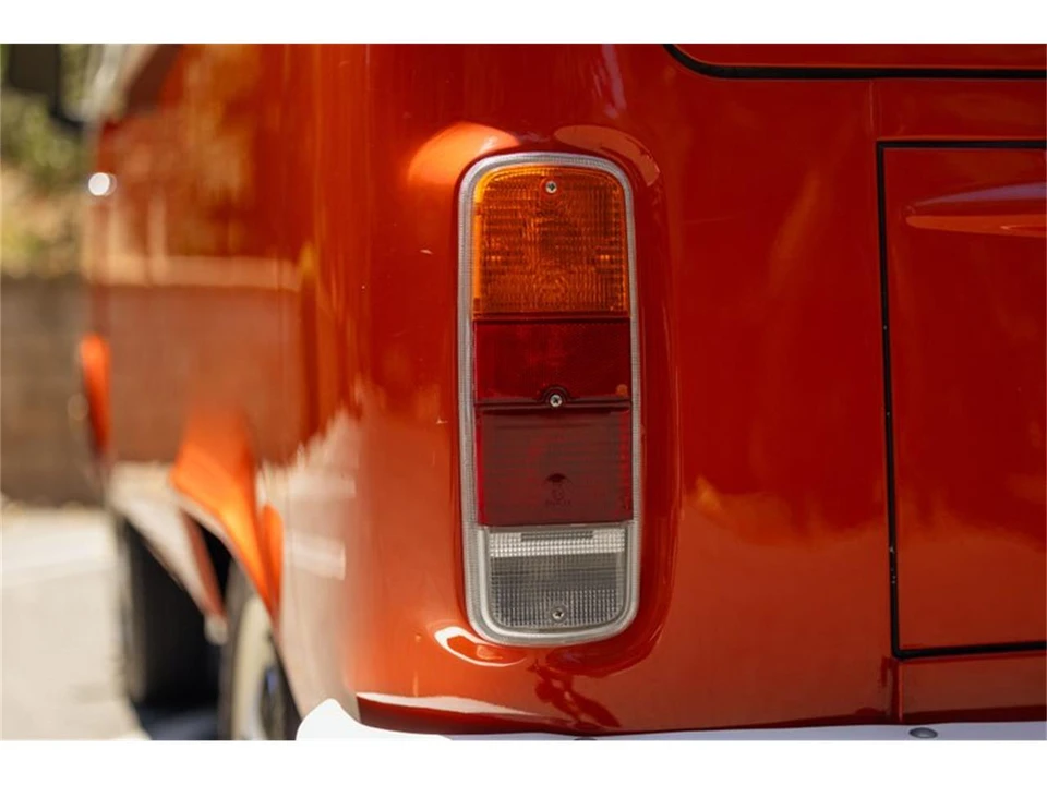 1975 Volkswagen Bay-Window Bus - Image 29 of 31