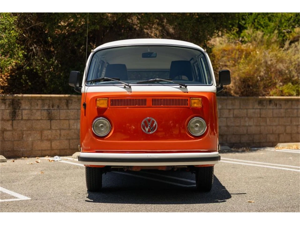 1975 Volkswagen Bay-Window Bus - Image 17 of 31