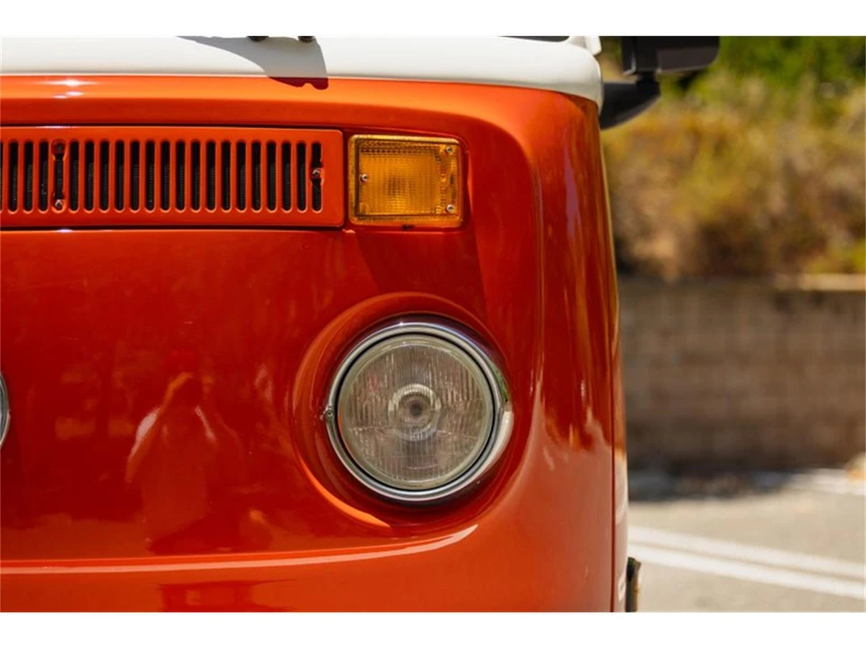 1975 Volkswagen Bay-Window Bus - Image 26 of 31