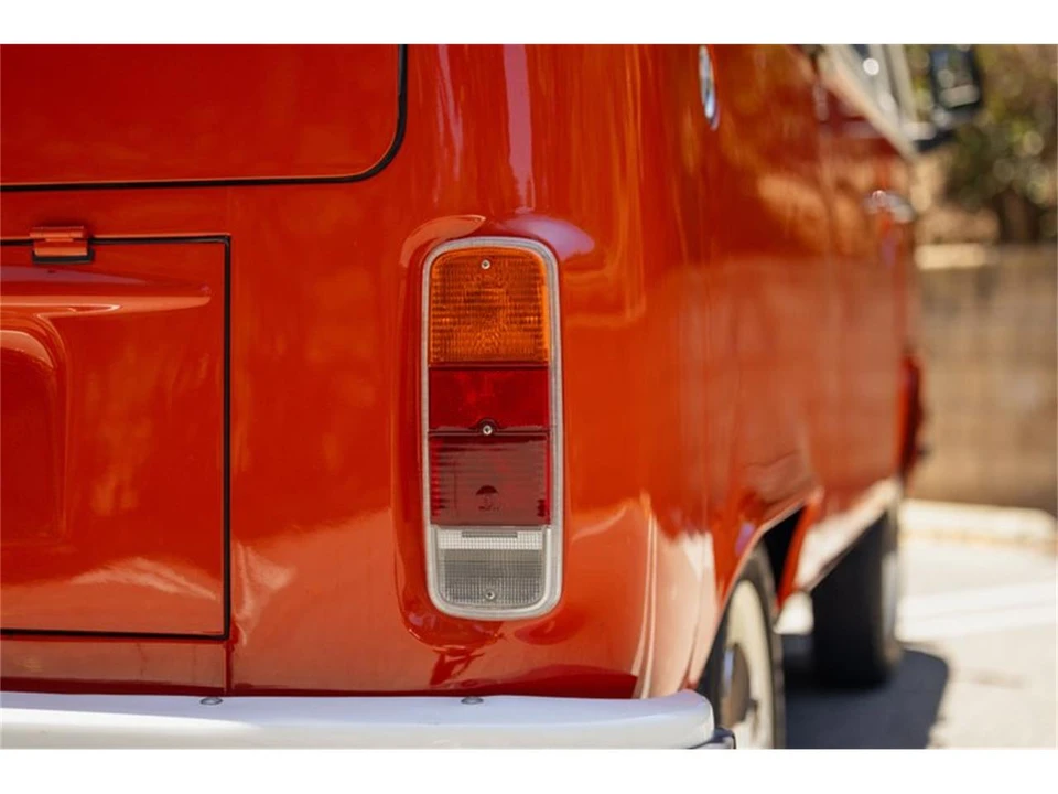 1975 Volkswagen Bay-Window Bus - Image 30 of 31