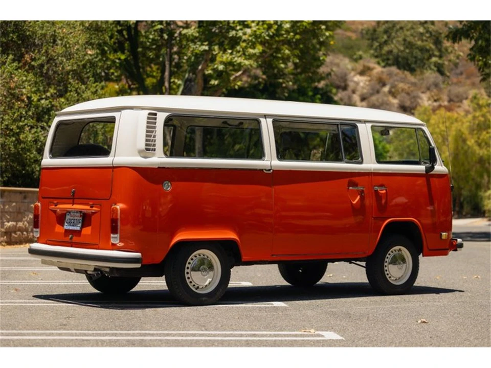 1975 Volkswagen Bay-Window Bus - Image 6 of 31