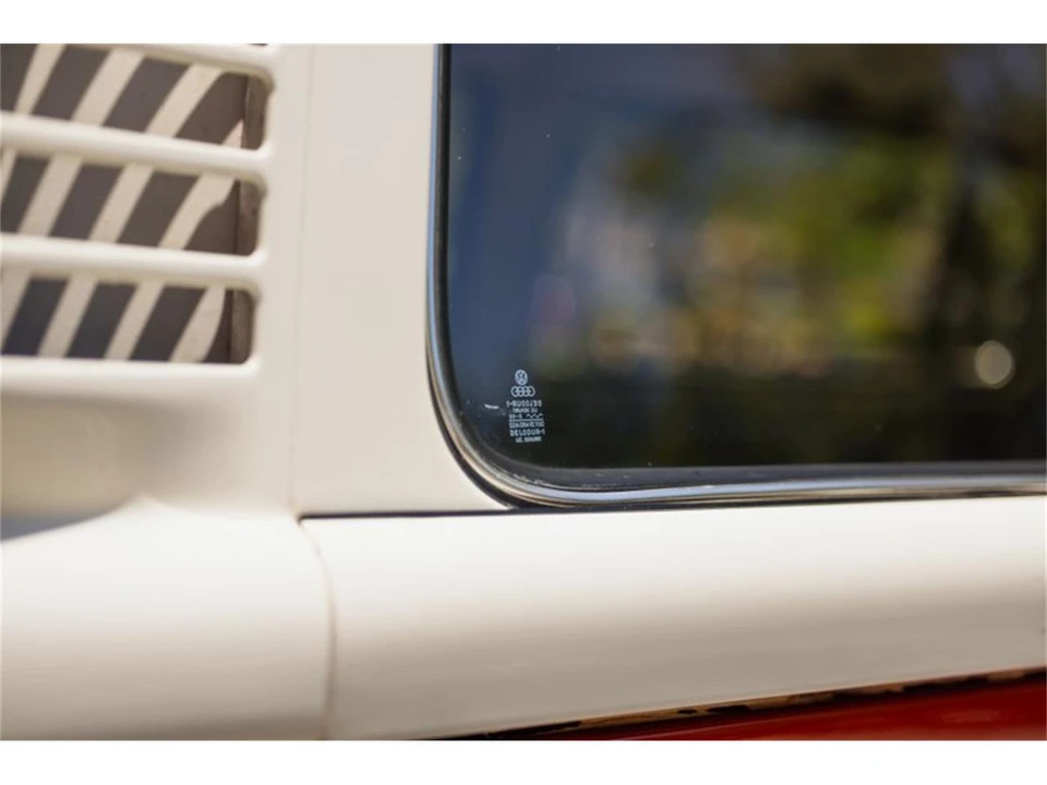 1975 Volkswagen Bay-Window Bus - Image 23 of 31