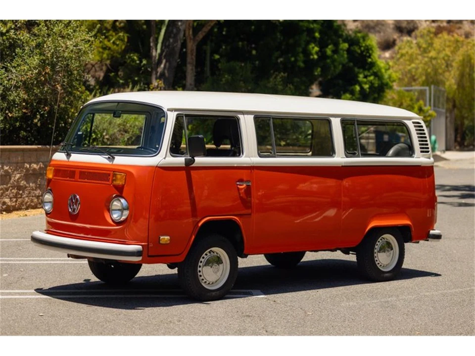 1975 Volkswagen Bay-Window Bus - Image 4 of 31