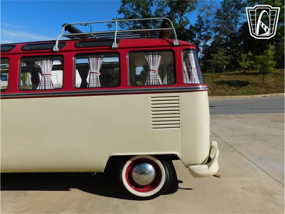 1975 Volkswagen Type 2 - Image 16 of 31