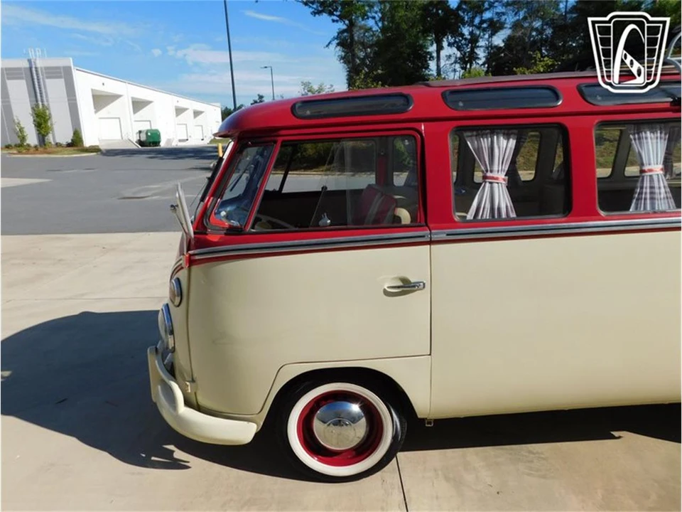 1975 Volkswagen Type 2 - Image 11 of 31