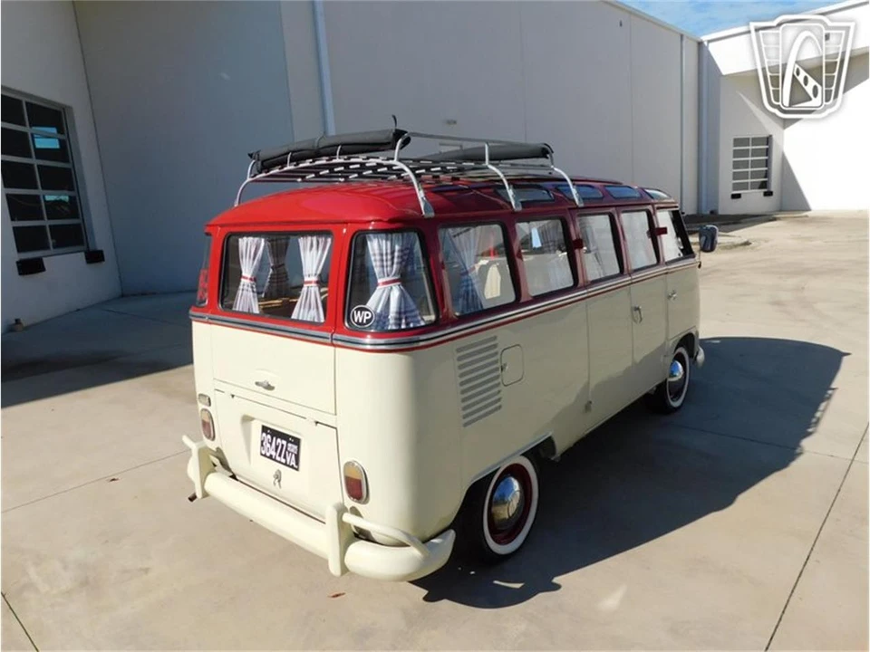 1975 Volkswagen Type 2 - Image 26 of 31