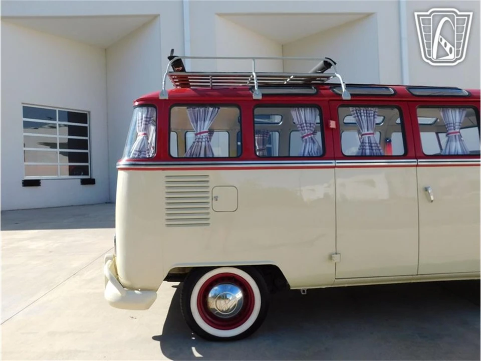 1975 Volkswagen Type 2 - Image 28 of 31