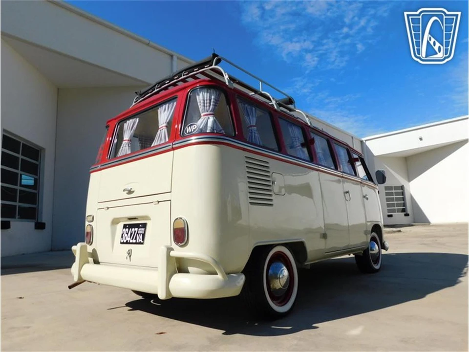 1975 Volkswagen Type 2 - Image 24 of 31