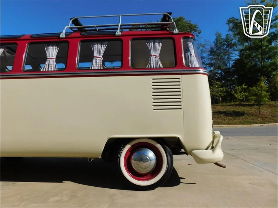 1975 Volkswagen Type 2 - Image 15 of 31