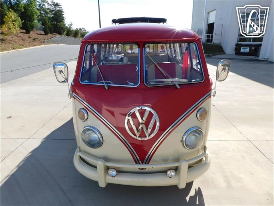 1975 Volkswagen Type 2 - Image 5 of 31