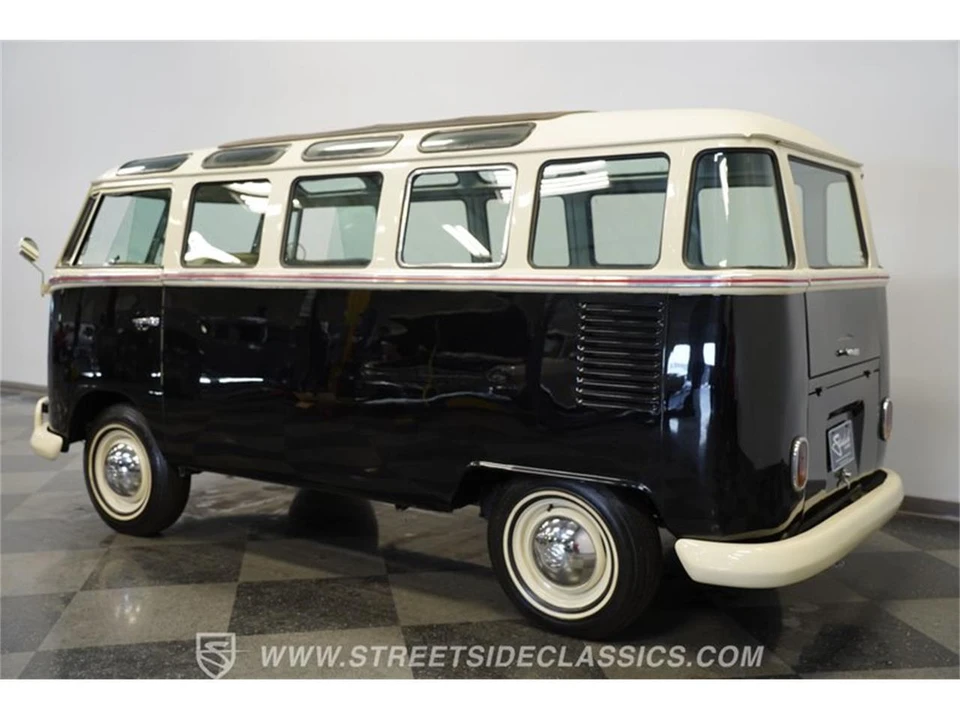1975 Volkswagen Bay-Window Bus - Image 9 of 31