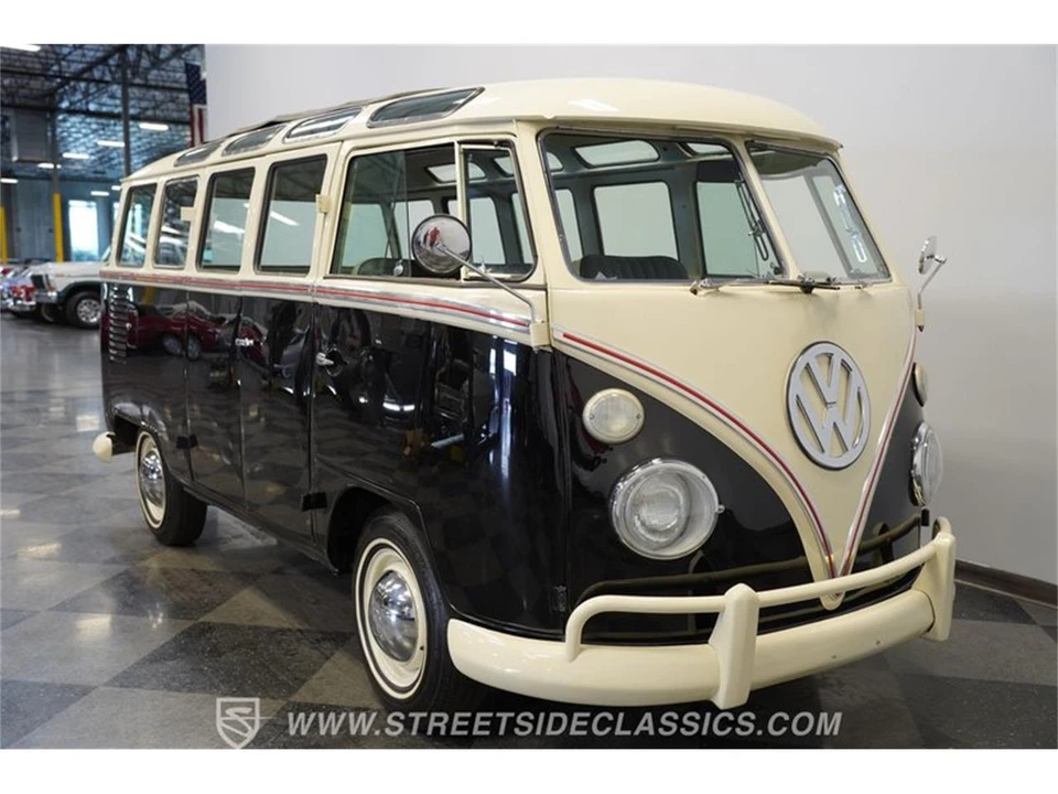 1975 Volkswagen Bay-Window Bus - Image 17 of 31