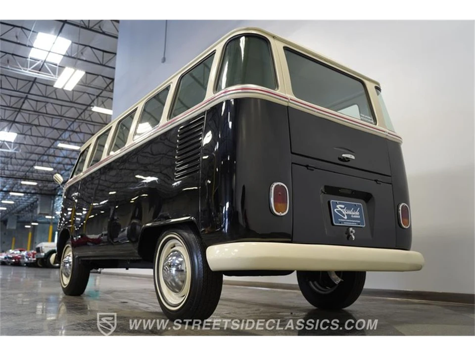 1975 Volkswagen Bay-Window Bus - Image 26 of 31