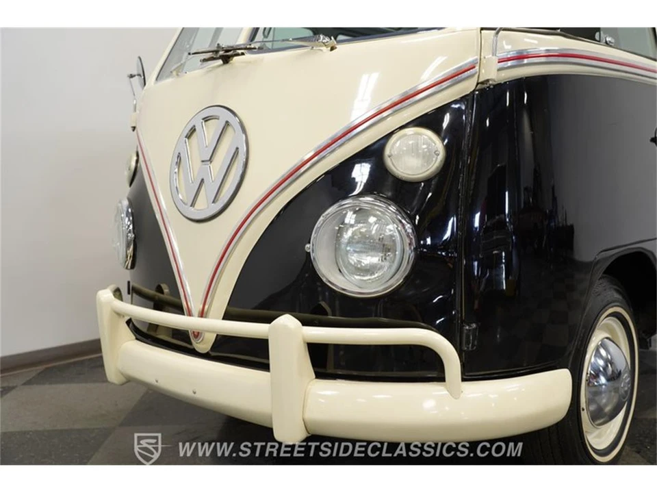 1975 Volkswagen Bay-Window Bus - Image 22 of 31