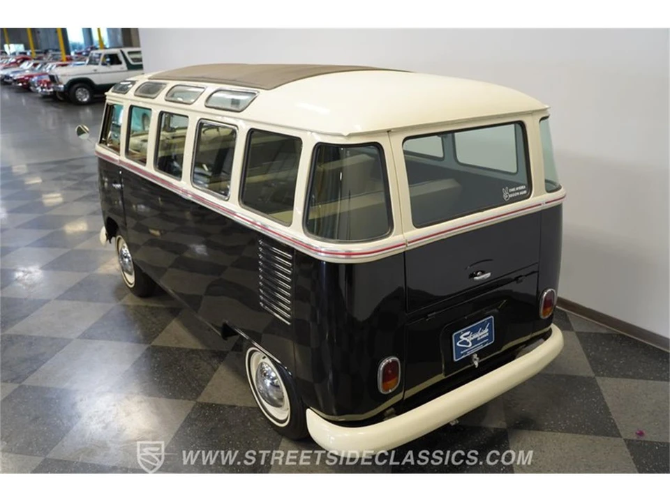 1975 Volkswagen Bay-Window Bus - Image 27 of 31