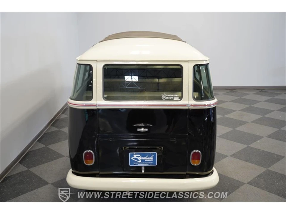 1975 Volkswagen Bay-Window Bus - Image 28 of 31