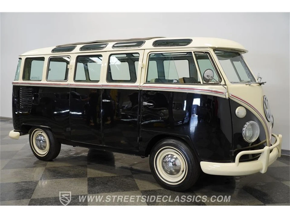 1975 Volkswagen Bay-Window Bus - Image 16 of 31