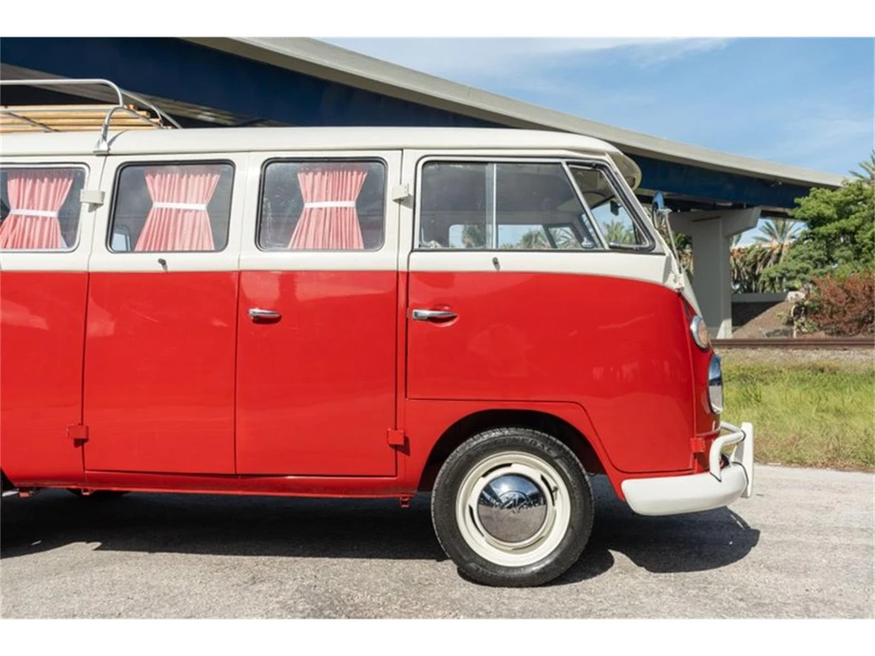1975 Volkswagen Bay-Window Bus - Image 31 of 31