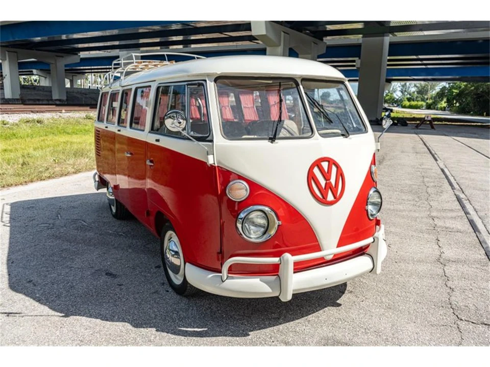 1975 Volkswagen Bay-Window Bus - Image 4 of 31