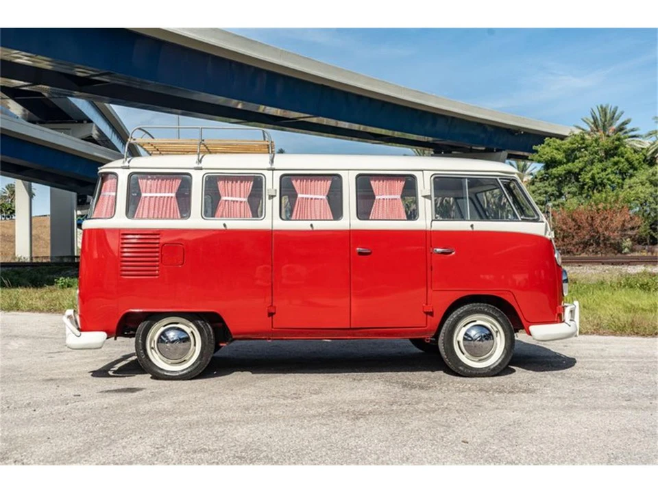 1975 Volkswagen Bay-Window Bus - Image 29 of 31