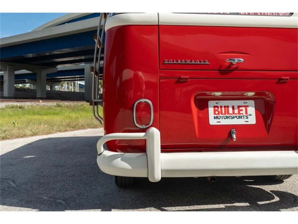 1975 Volkswagen Bay-Window Bus - Image 25 of 31