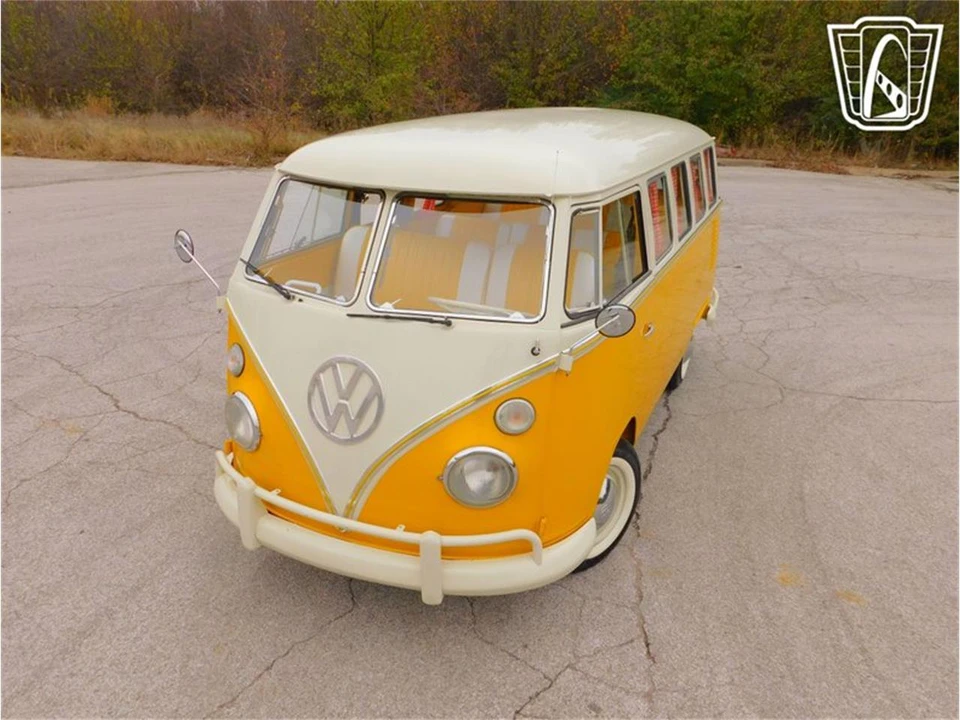 1975 Volkswagen Bay-Window Bus - Image 25 of 31