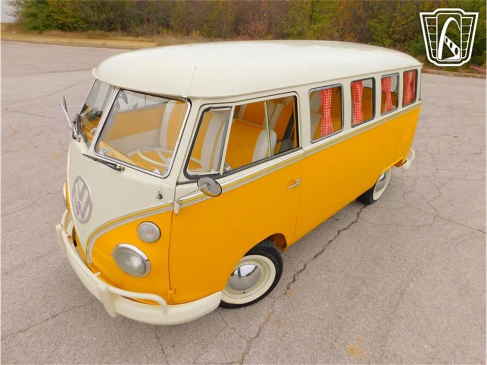 1975 Volkswagen Bay-Window Bus - Image 30 of 31