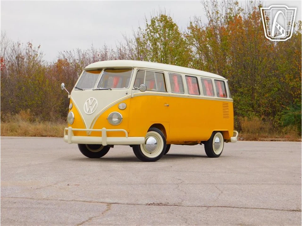1975 Volkswagen Bay-Window Bus - Image 21 of 31