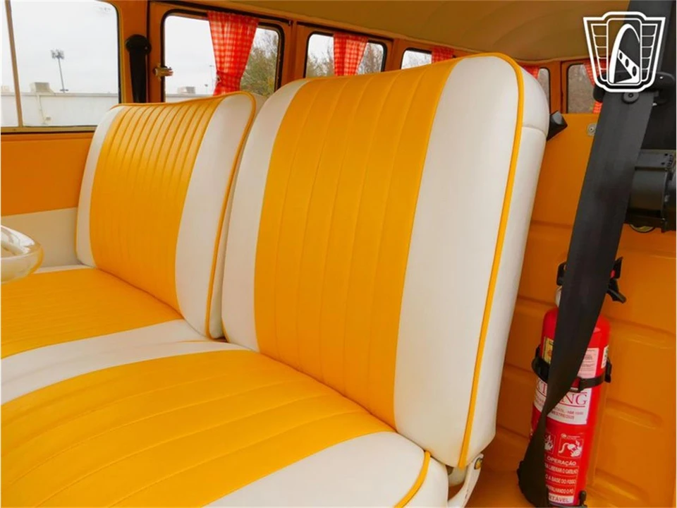 1975 Volkswagen Bay-Window Bus - Image 13 of 31