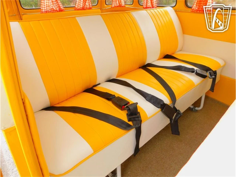 1975 Volkswagen Bay-Window Bus - Image 14 of 31