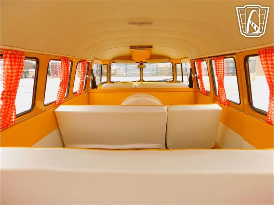 1975 Volkswagen Bay-Window Bus - Image 15 of 31