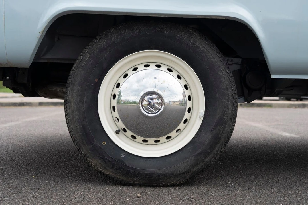 1975 Volkswagen Bay-Window Pickup - Image 24 of 30