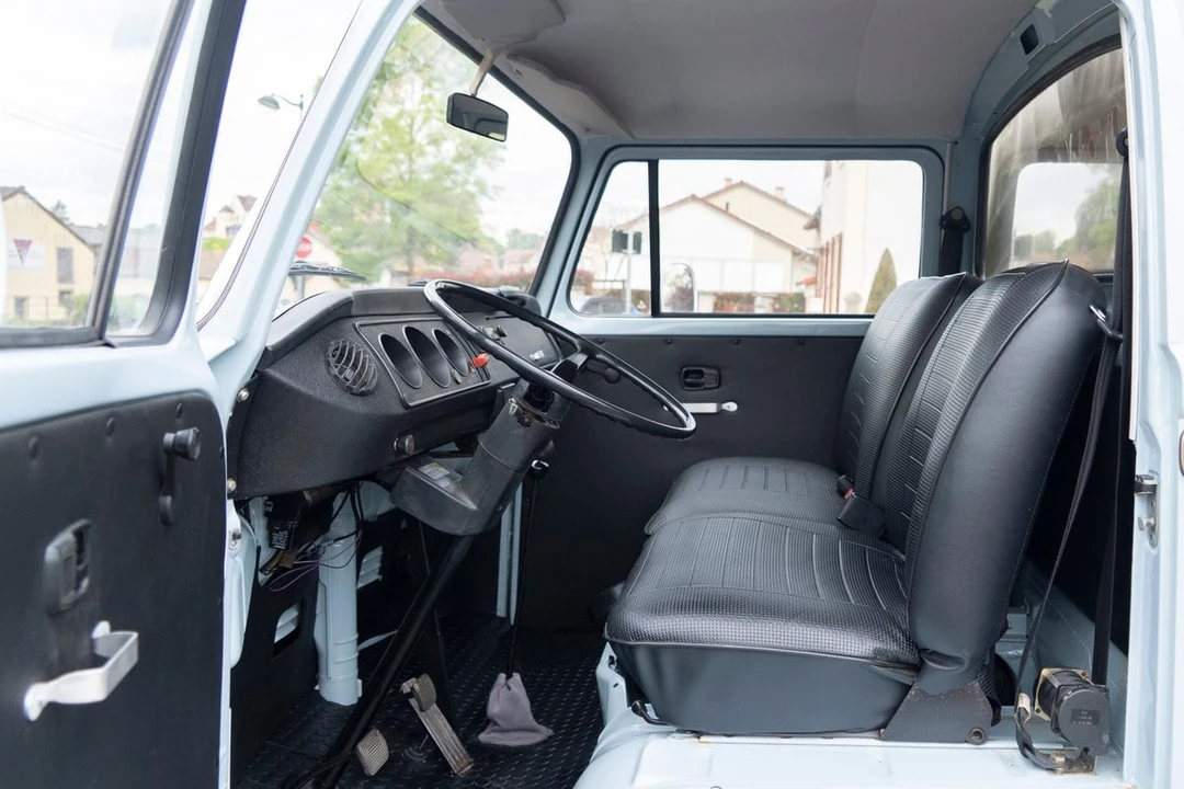 1975 Volkswagen Bay-Window Pickup - Image 28 of 30