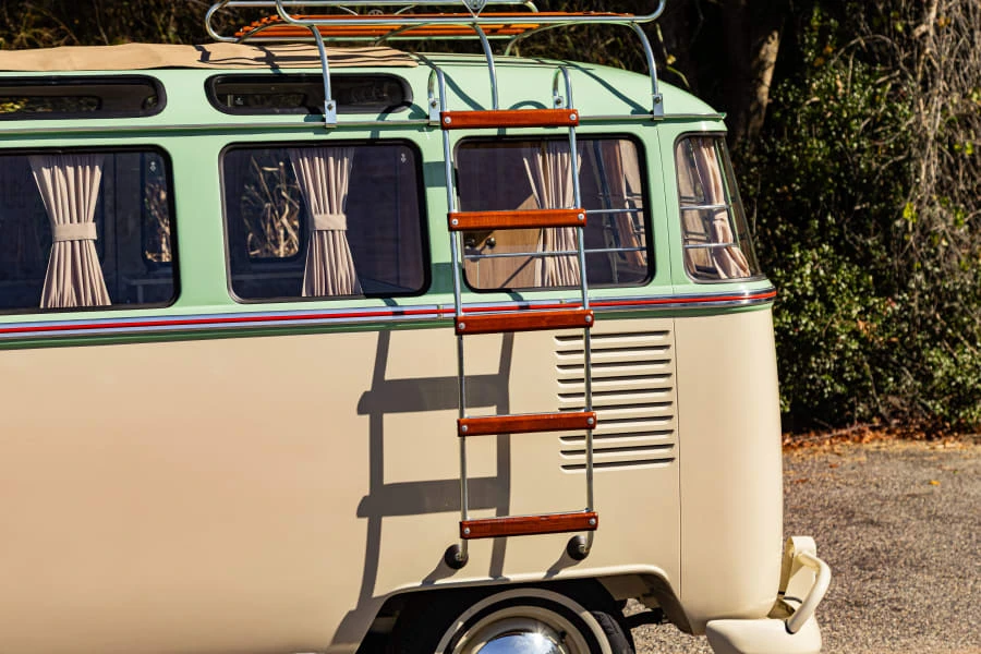 1975 Volkswagen Bay-Window Bus - Image 20 of 31