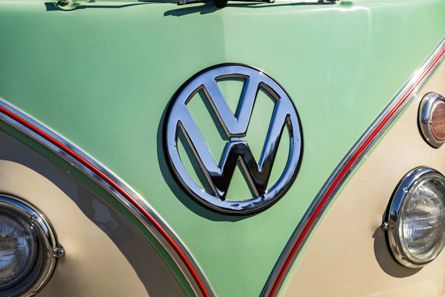 1975 Volkswagen Bay-Window Bus - Image 13 of 31