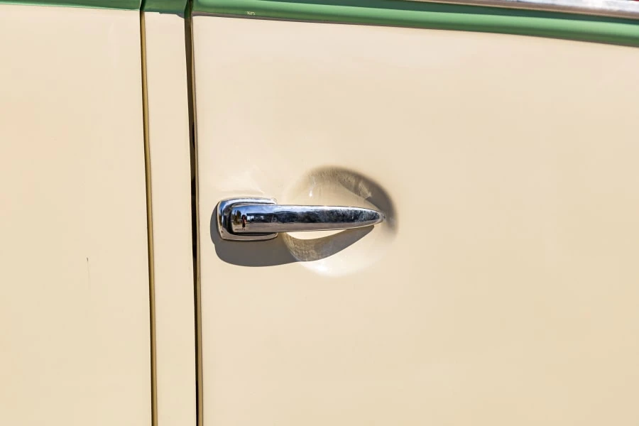 1975 Volkswagen Bay-Window Bus - Image 19 of 31