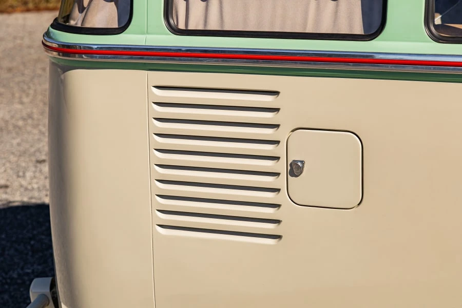 1975 Volkswagen Bay-Window Bus - Image 16 of 31