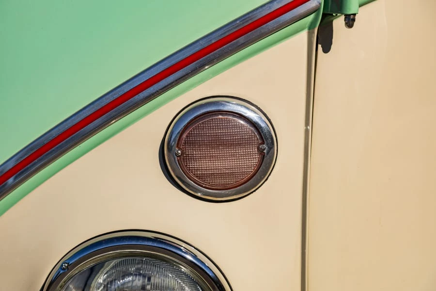 1975 Volkswagen Bay-Window Bus - Image 15 of 31