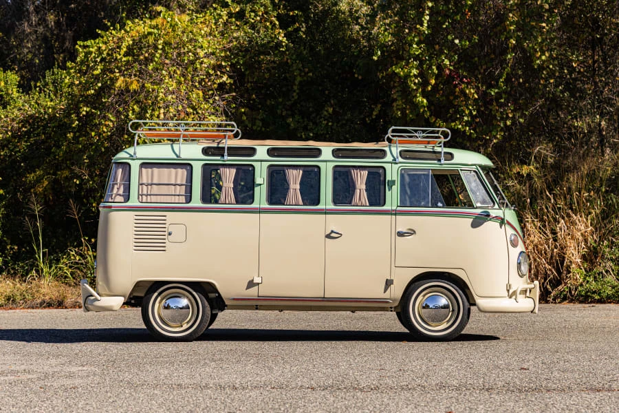 1975 Volkswagen Bay-Window Bus - Image 23 of 31