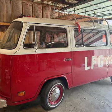 1975 Volkswagen Type 2 Bus
