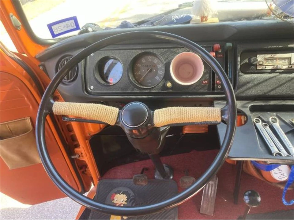 1975 Volkswagen Type 2 - Image 12 of 17