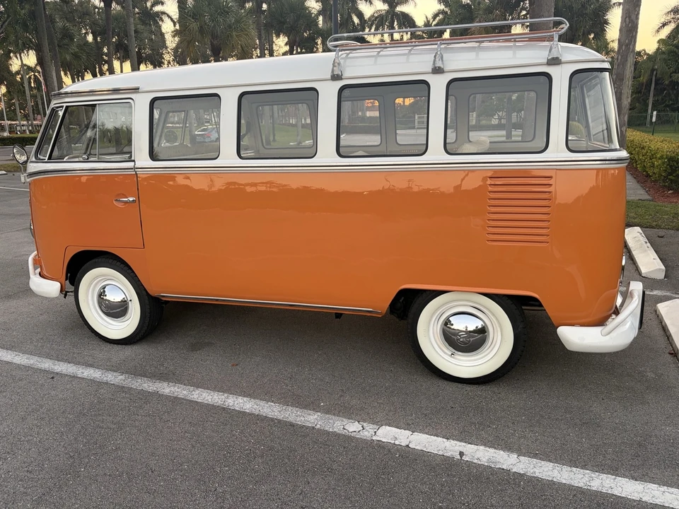 1975 Volkswagen Bay-Window Bus - Image 19 of 21