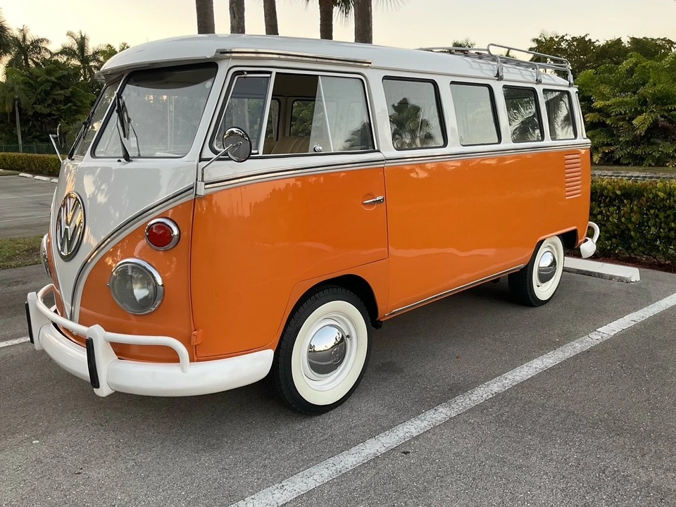 1975 Volkswagen Bay-Window Bus - Image 18 of 21