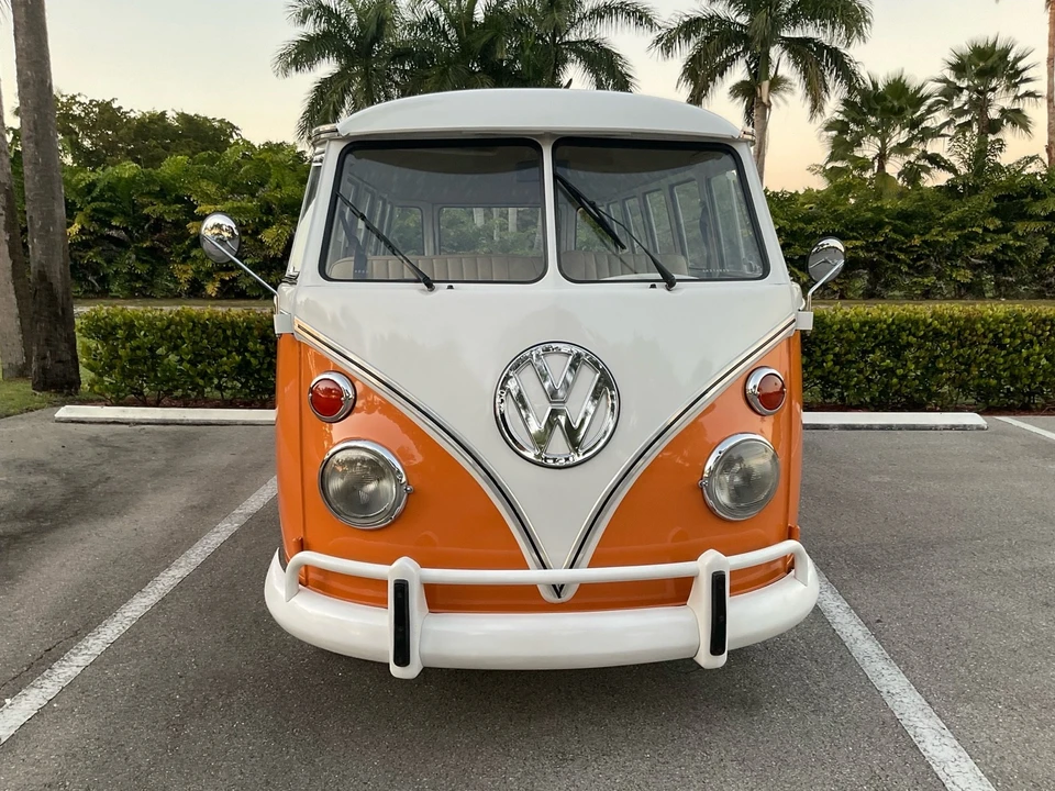 1975 Volkswagen Bay-Window Bus - Image 14 of 21