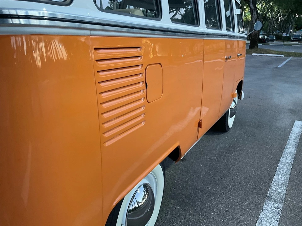 1975 Volkswagen Bay-Window Bus - Image 15 of 21